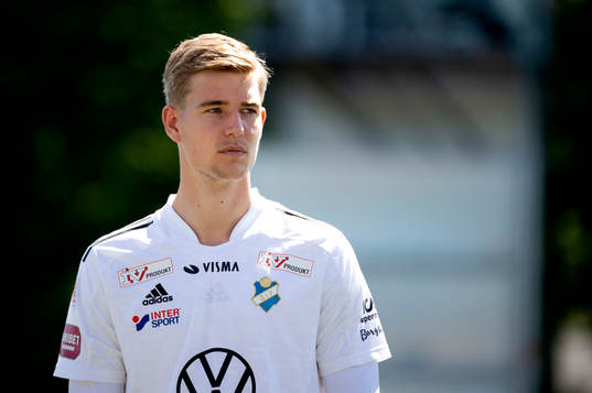 Östers målvakt  Mathias Nilsson