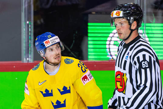 Jesper Frödén of Sweden looks dejected