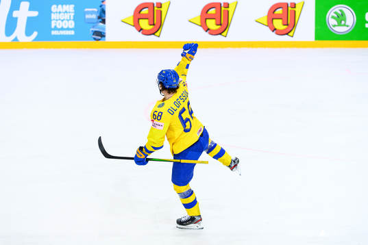 Victor Olofsson of Sweden celebrates the 2-1 goal