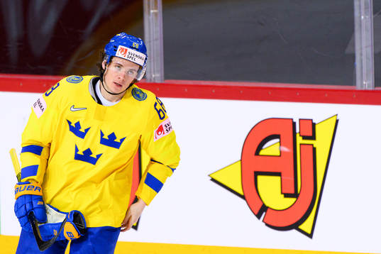 Victor Olofsson of Sweden celebrates the 2-1 goal