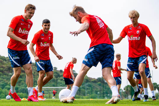 Julian Ryerson, Mohamed Elyounoussi, Fredrik Midtsjø and