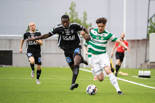 Brages Adil Titi och Västerås Justin Salmon
