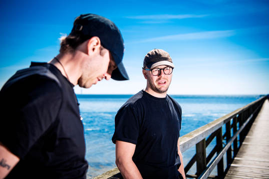 Oscar Alsenfelt och Christoffer Nihlstorp vid långa bryggan