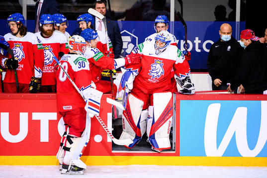 Goalkeepers Simon Hrubec and Roman Will of Czech Republic