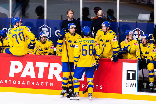 Henrik Tömmernes and Victor Olofsson of Sweden