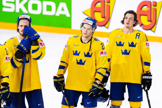 Magnus Nygren and Lawrence Pilut of Sweden looks dejected