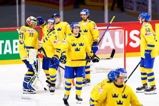 goalkeeper Adam Reideborn , Henrik Tömmernes  and Filip