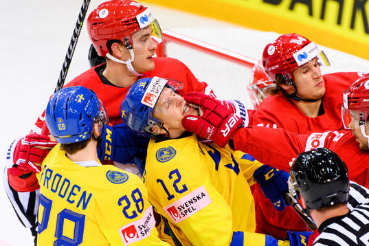Max Friberg of Sweden and Artyom Zub of Russia