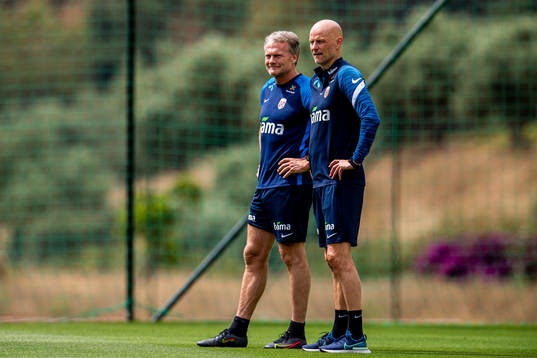 Frode Grodås, goalkeeper coach, and Ståle Solbakken, head