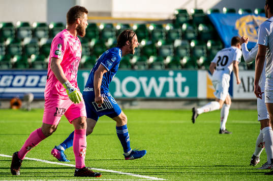 Sundsvalls Linus Hallenius reagerar