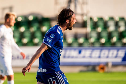 Sundsvalls Linus Hallenius deppar