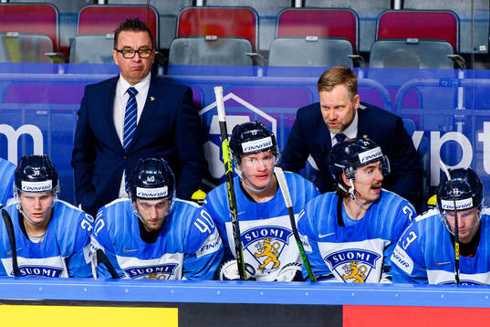 Anton Lundell and assistant coach Mikko Manner of Finland