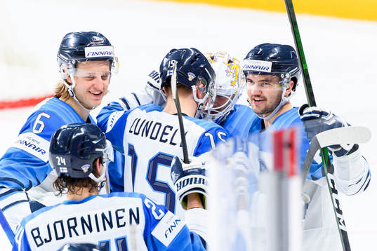 Tony Sund , Anton Lundell , goalkeeper Jussi Olkinuora and