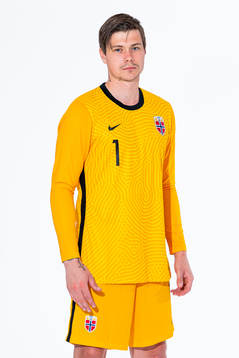 Goalkeeper Per Kristian Bråtveit of the Norwegian national