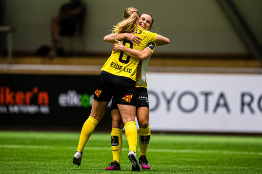 Nora Eide Lie of LSK Kvinner  celebrates