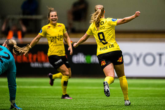 Nora Eide Lie of LSK Kvinner  celebrates