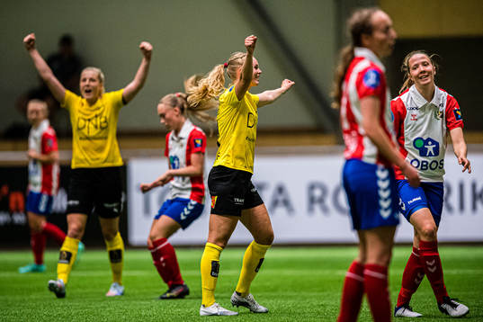 Bläddra bland fler bilder av Football, Toppserien, LSK Kvinner - Lyn