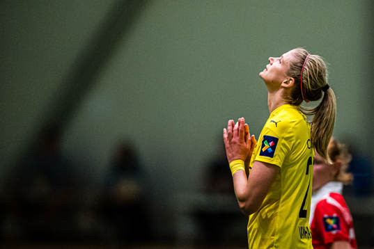 Justine Vanhaevermaet of LSK Kvinner reacts
