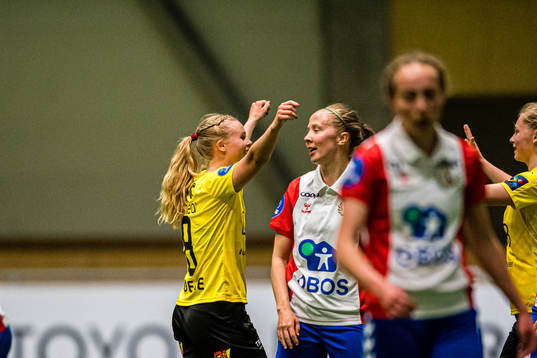 Nora Eide Lie of LSK Kvinner celebrates