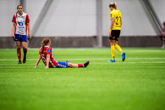 Laura Gashi of Lyn looks dejected