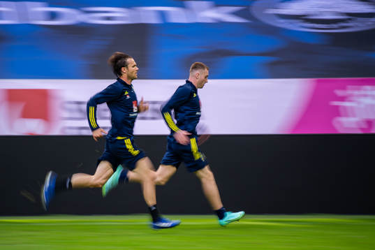 Albin Ekdal and Dejan Kulusevski of the Swedish national