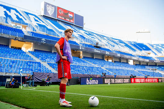 Kristian Thorstvedt of Norway warms up