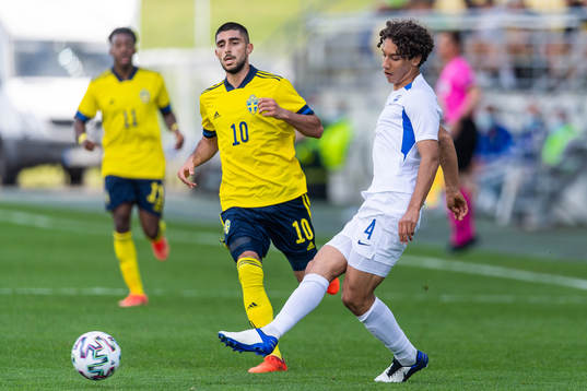 Rami Hajal of Sweden and Robin Tihi of Finland