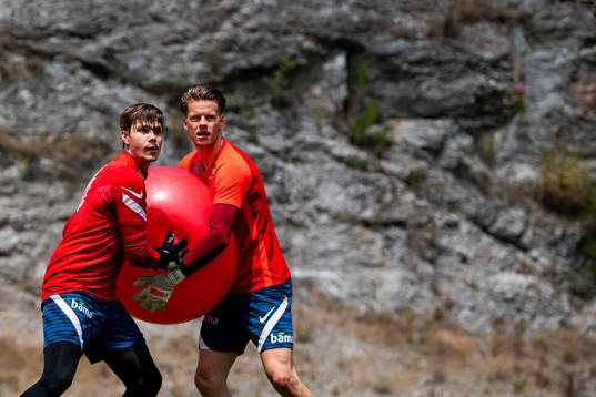 Goalkeepers Per Kristian Bråtveit and Ørjan Håskjold