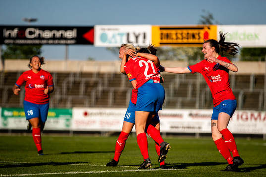 Helsingborsgs Maya Waltersson jublar