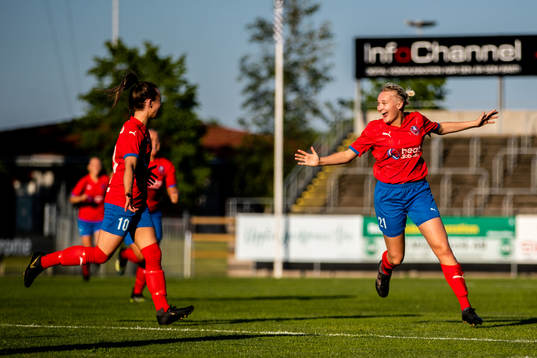 Helsingborsgs Maya Waltersson jublar