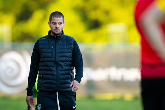 Högaborgs tränare Zeyn S-Latef deppar