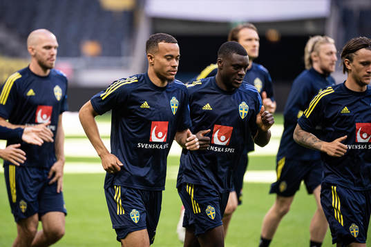 Robin Quaison and Ken Sema of the Swedish national football