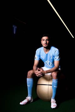 Malmö FF presenterar Peter Gwargis som ny spelare
