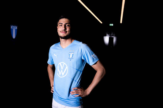 Malmö FF presenterar Peter Gwargis som ny spelare
