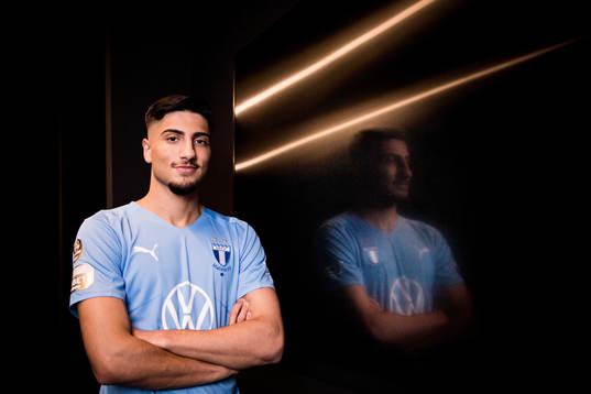 Malmö FF presenterar Peter Gwargis som ny spelare