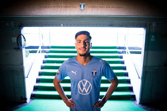 Malmö FF presenterar Peter Gwargis som ny spelare