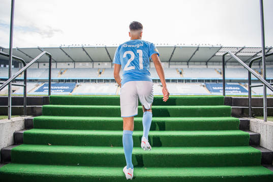 Malmö FF presenterar Peter Gwargis som ny spelare
