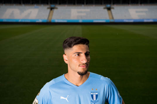 Malmö FF presenterar Peter Gwargis som ny spelare