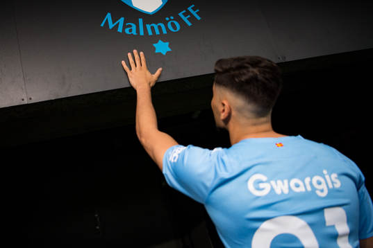 Malmö FF presenterar Peter Gwargis som ny spelare