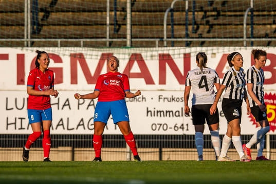Helsingborgs Stephanie Petersson jublar