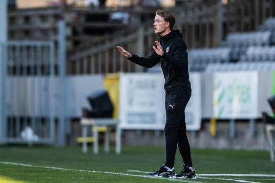 Helsingborgs tränare Kristoffer Schönbeck