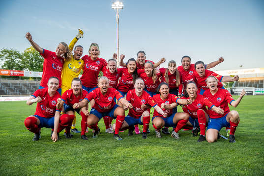 Helsingborgs spelare jublar