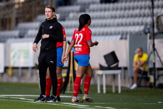 Helsingborgs tränare Kristoffer Schönbeck och Ebba