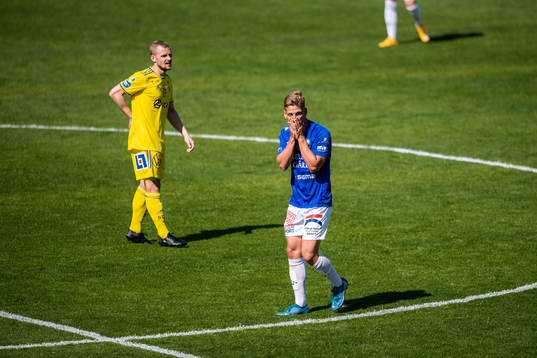 Trelleborgs Tobias Karlsson deppar