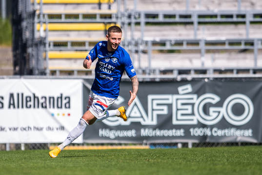 Trelleborgs Petar Petrovic jublar