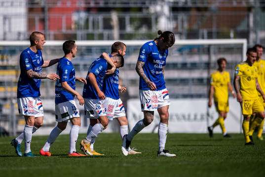 Trelleborgs Haris Brkic jublar med lagkamrater