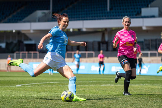 Malmö FFs Malin Gunnarsson gör 1-0