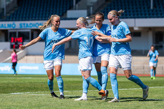 Malmö FFs Melina Skarström jublar