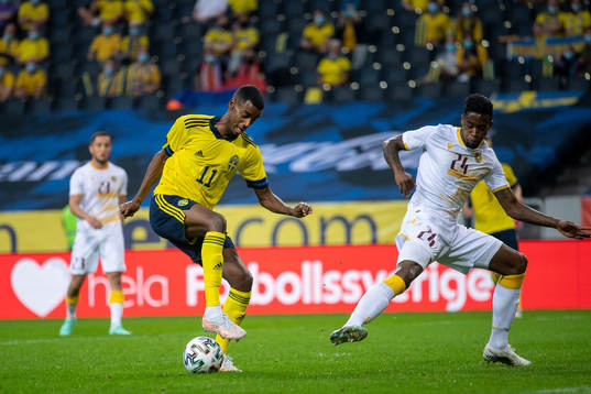Alexander Isak of Sweden and Jordi Joao Monroy Ararat of