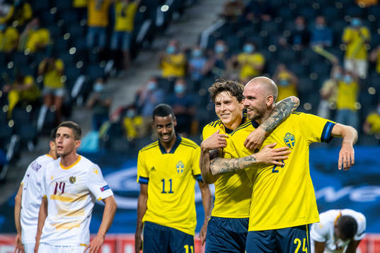 Marcus Danielson of Sweden celebrates 2-0